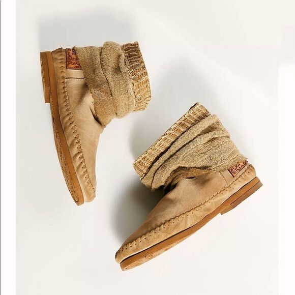 FREE PEOPLE Moonstone Mocc Boots - Picture 2 of 8